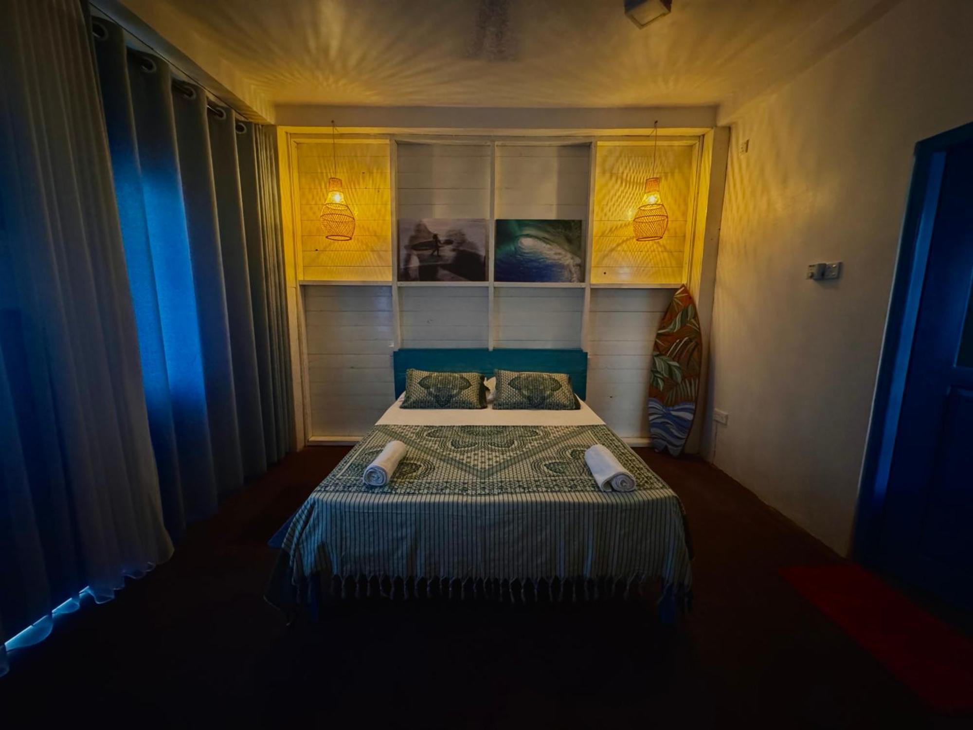Neo Bay Hotel เวลิกามา ภายนอก รูปภาพ