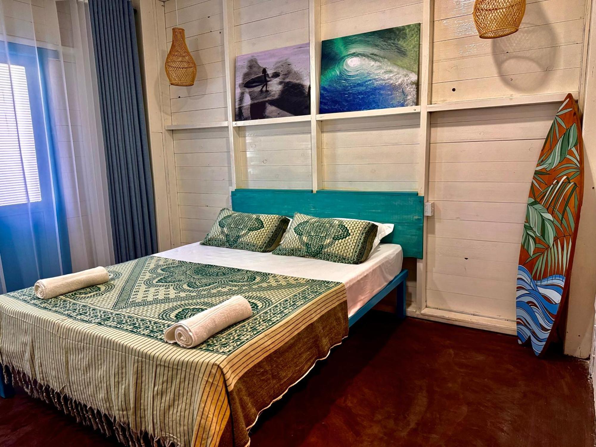 Neo Bay Hotel เวลิกามา ภายนอก รูปภาพ