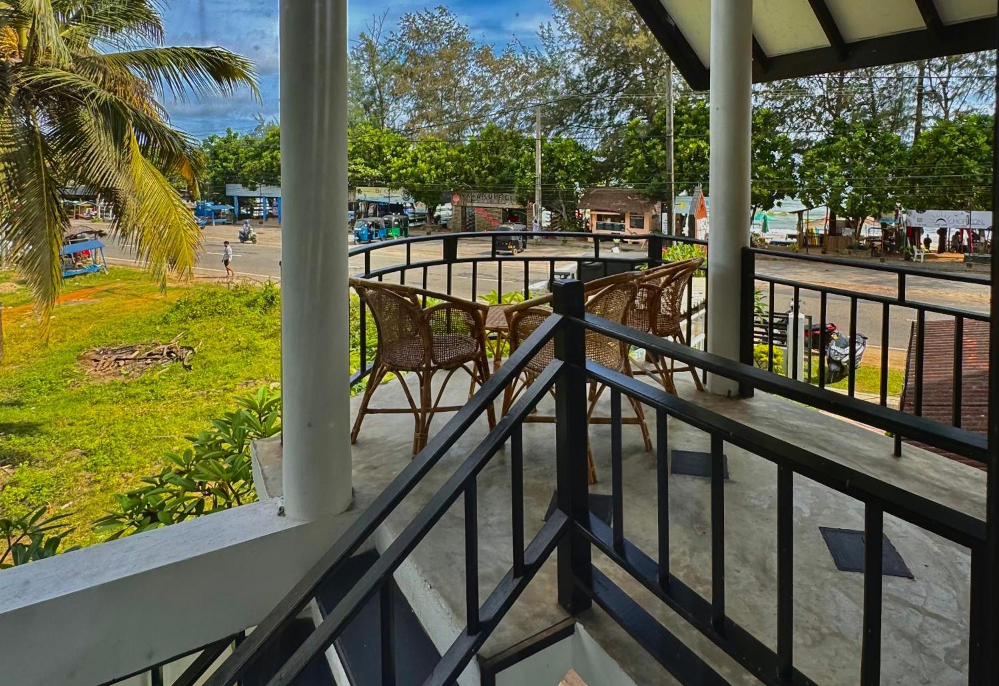 Neo Bay Hotel เวลิกามา ภายนอก รูปภาพ