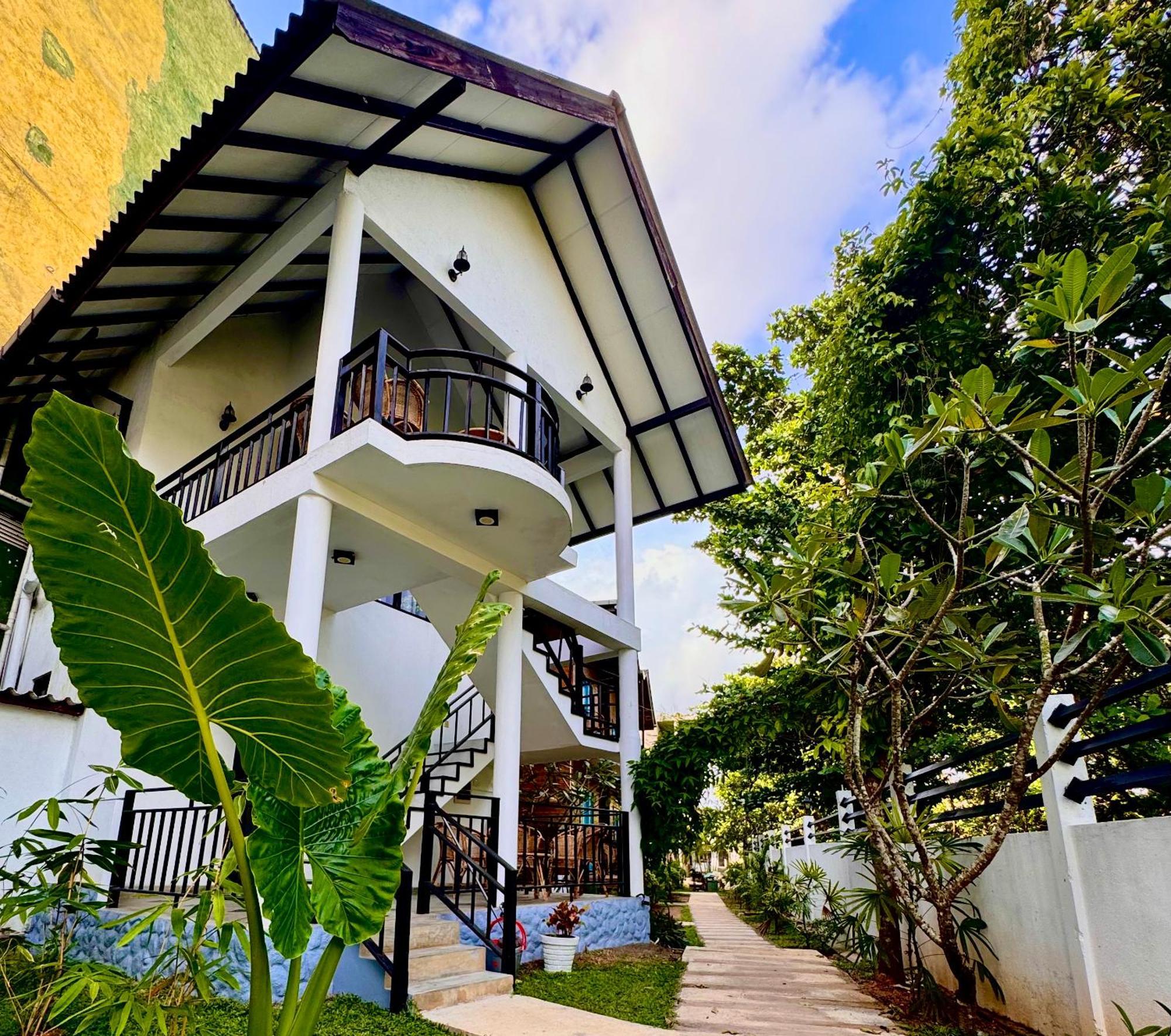 Neo Bay Hotel เวลิกามา ภายนอก รูปภาพ