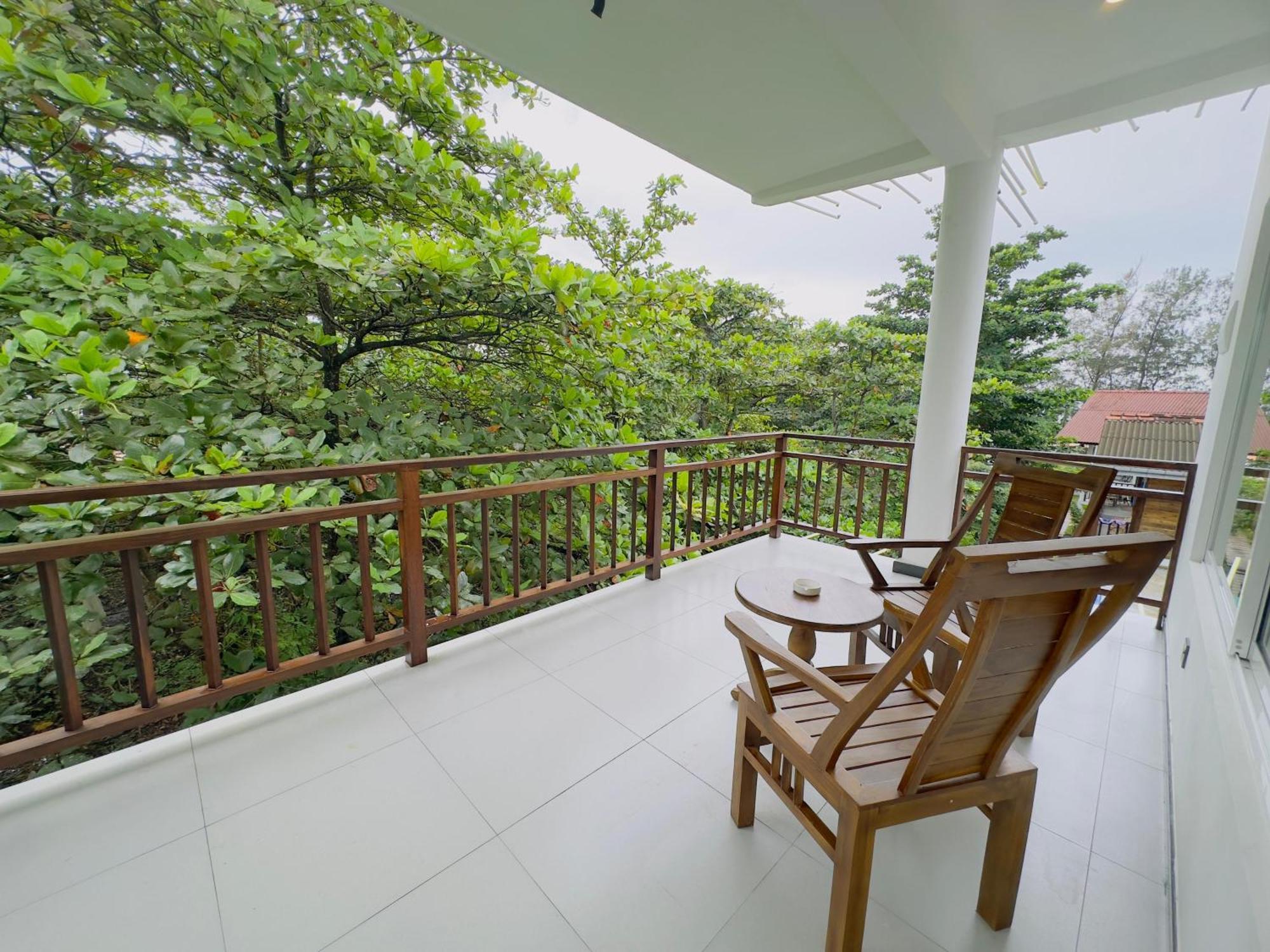 Neo Bay Hotel เวลิกามา ภายนอก รูปภาพ